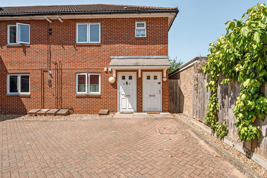 Property photo 1 of 22