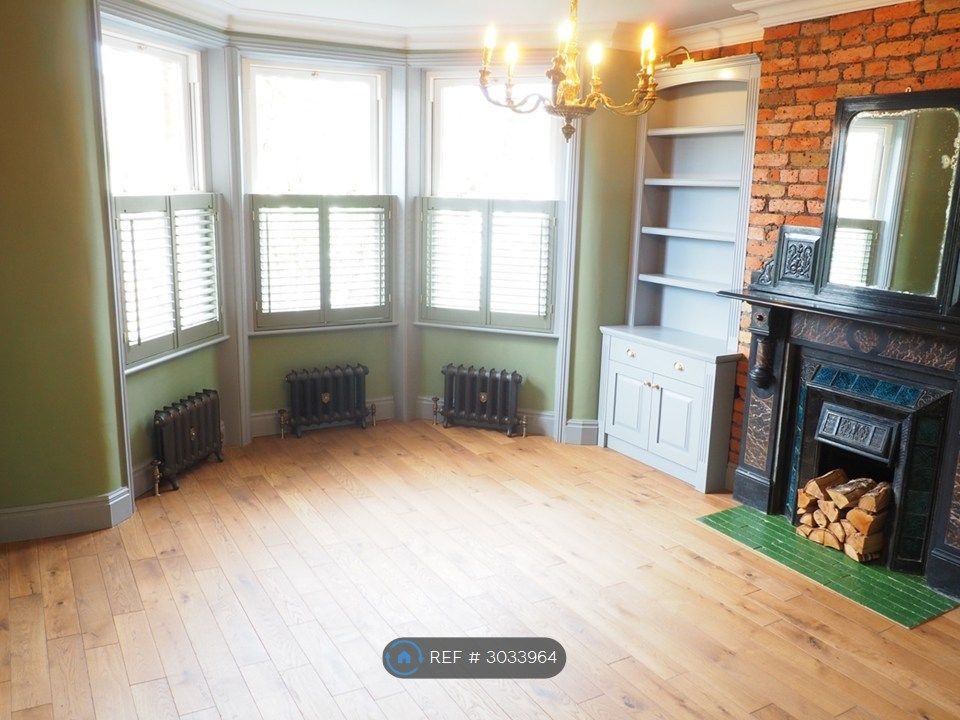 Property photo 1 of 33