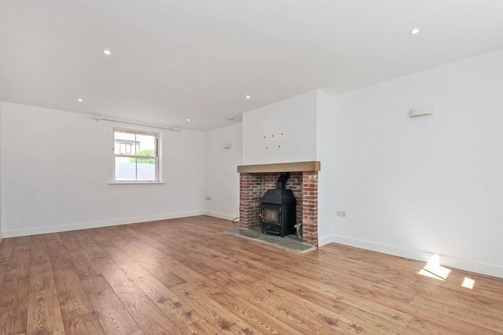 Property photo 3 of 17 Img_4502.Jpg