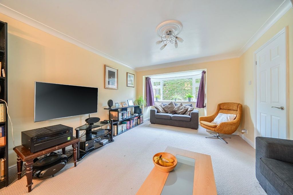 Property photo 3 of 22 1435609-9-69Cb927B38F66.Jpg