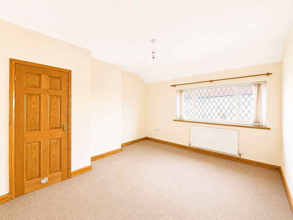 Property photo 1 of 14 Bedroom One