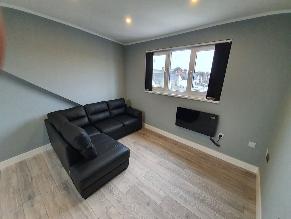 Property photo 2 of 9 Gallery