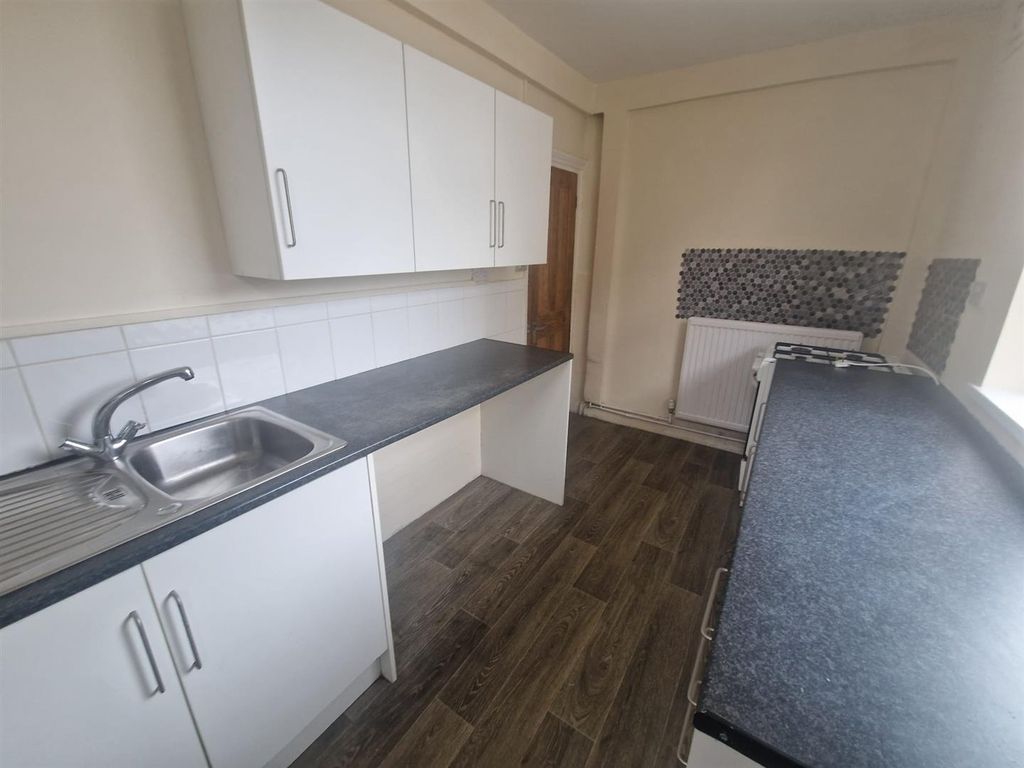 Property photo 2 of 9 8Ed2915A-9Ec4-47Be-8657-Fc875c6Ed04B.Jpg