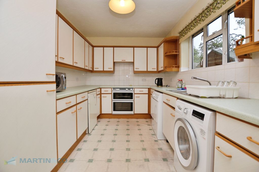 Property photo 3 of 12 2Bf841c9-Picture