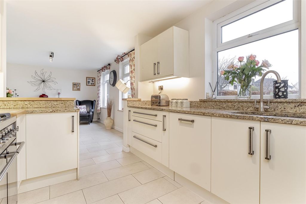 Property photo 3 of 27 Dining Kitchen - A.Jpg