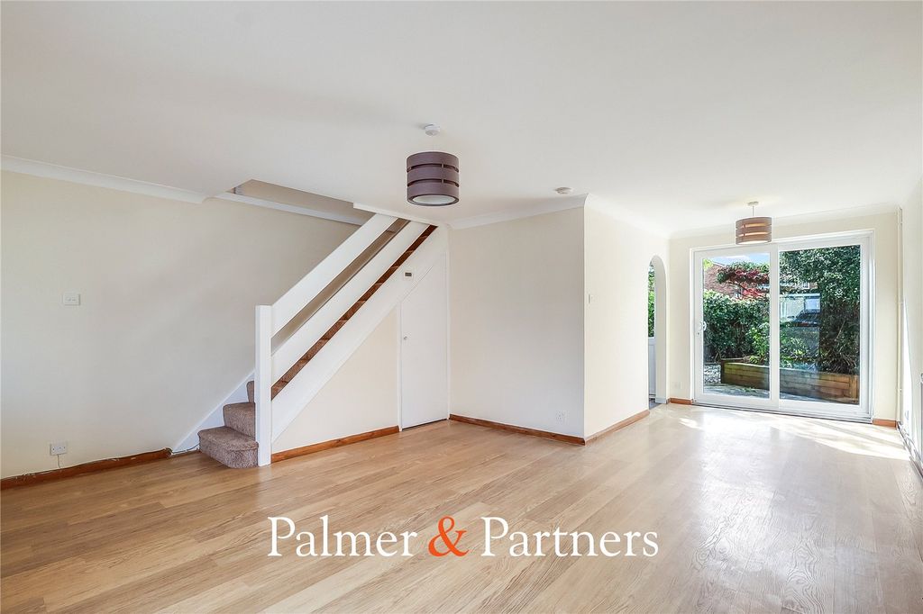 Property photo 2 of 13 Picture No. 17