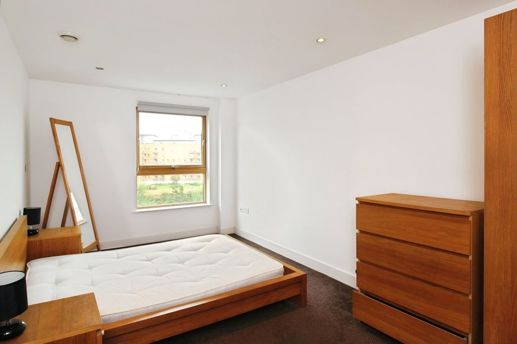 Property photo 3 of 7 Picture No. 11