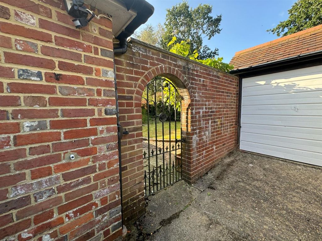 Property photo 3 of 12 Thumbnail_Image0 (1).Jpg