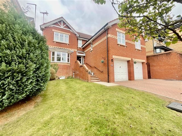 Property photo 2 of 21 Front