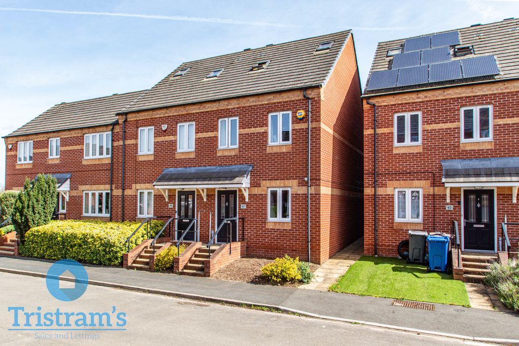 Property photo 1 of 24