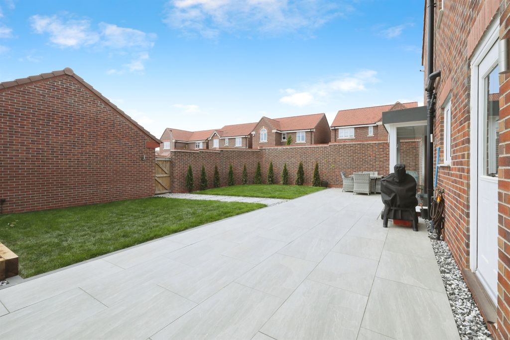 Property photo 3 of 17