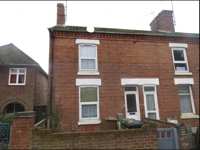 Property photo 1 of 9 Front (Exterior)