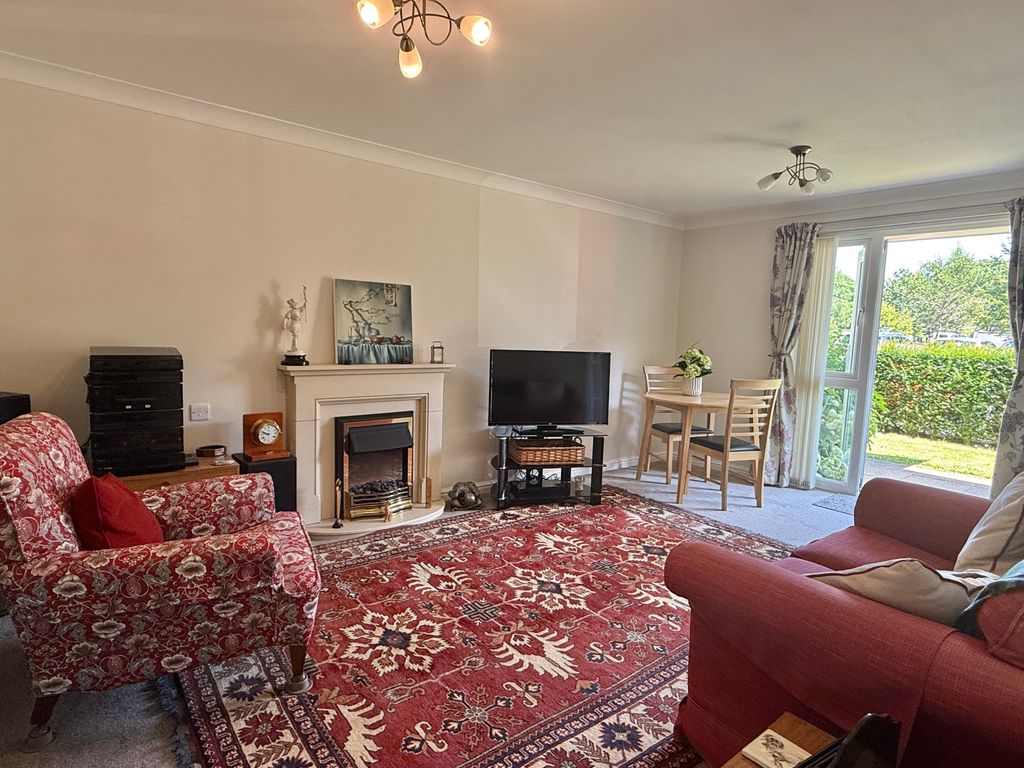 Property photo 2 of 19