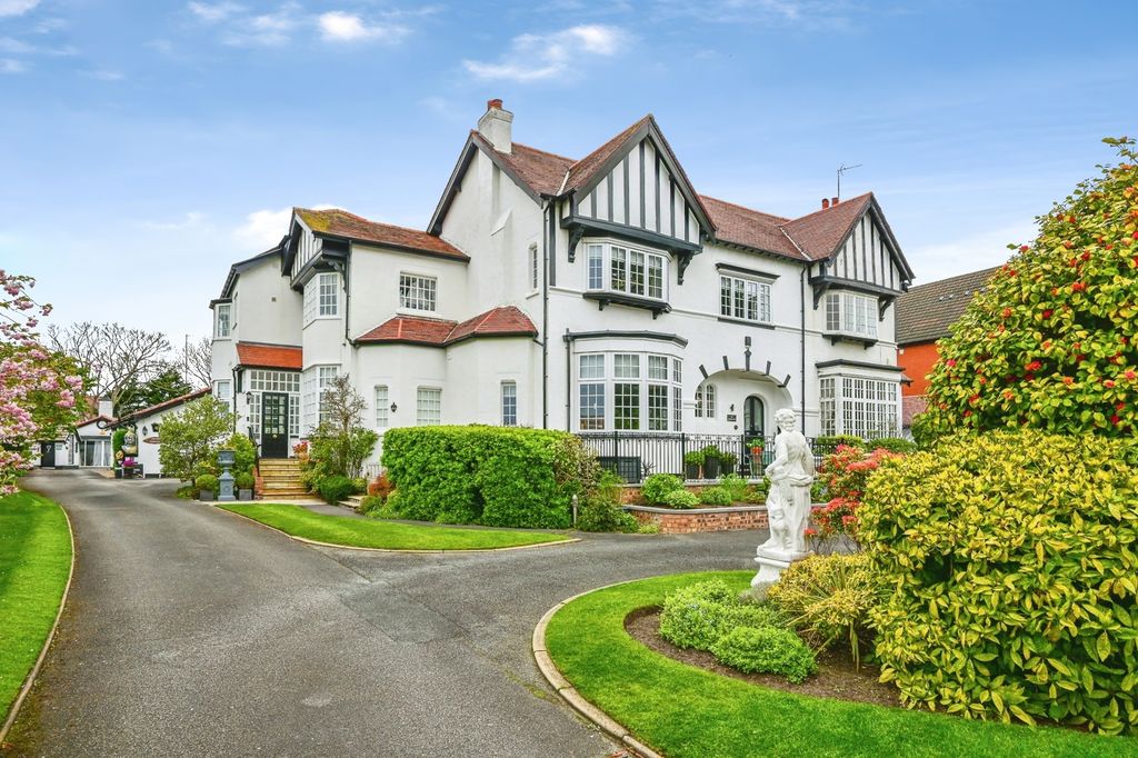 Property photo 1 of 19 Pbox-Img.Jpg