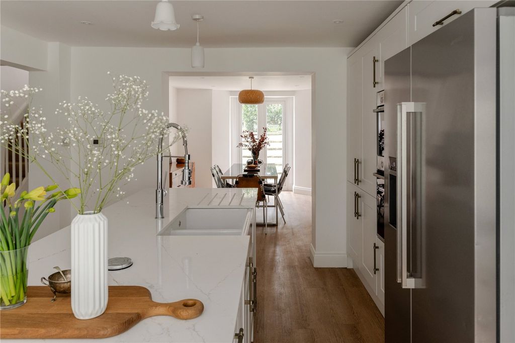 Property photo 3 of 24 Picture No. 24