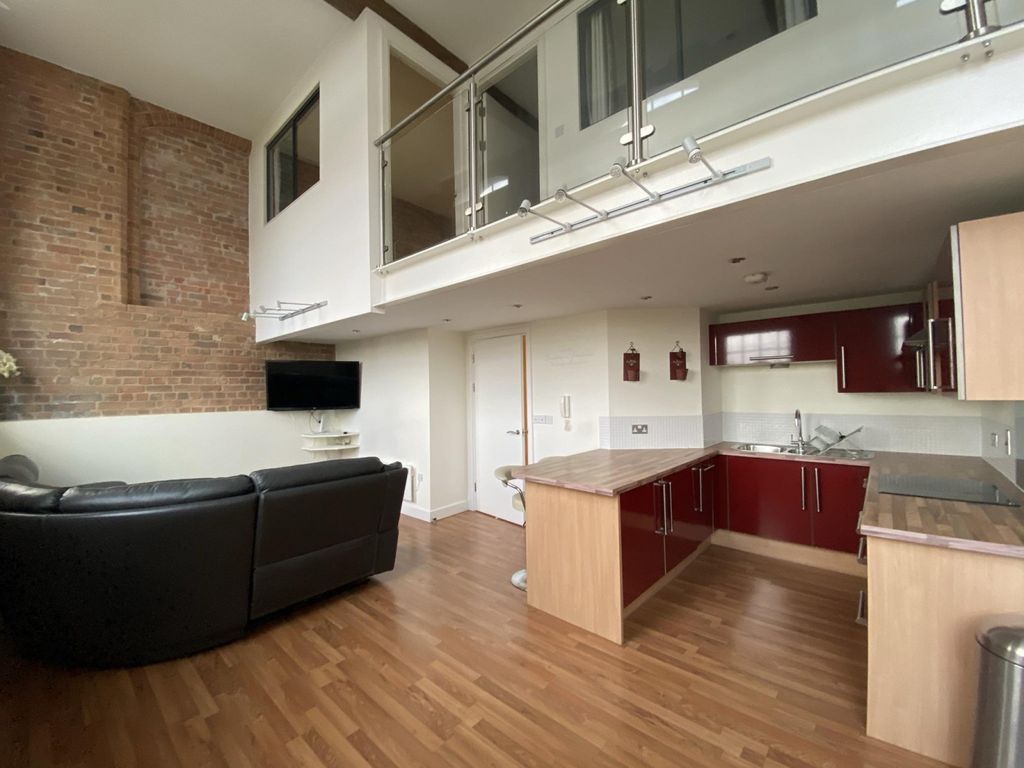 Property photo 1 of 12 (Main)
