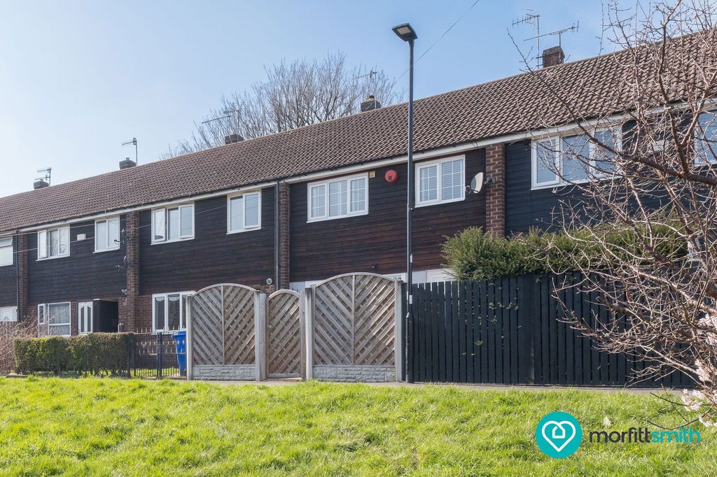 Property photo 2 of 26