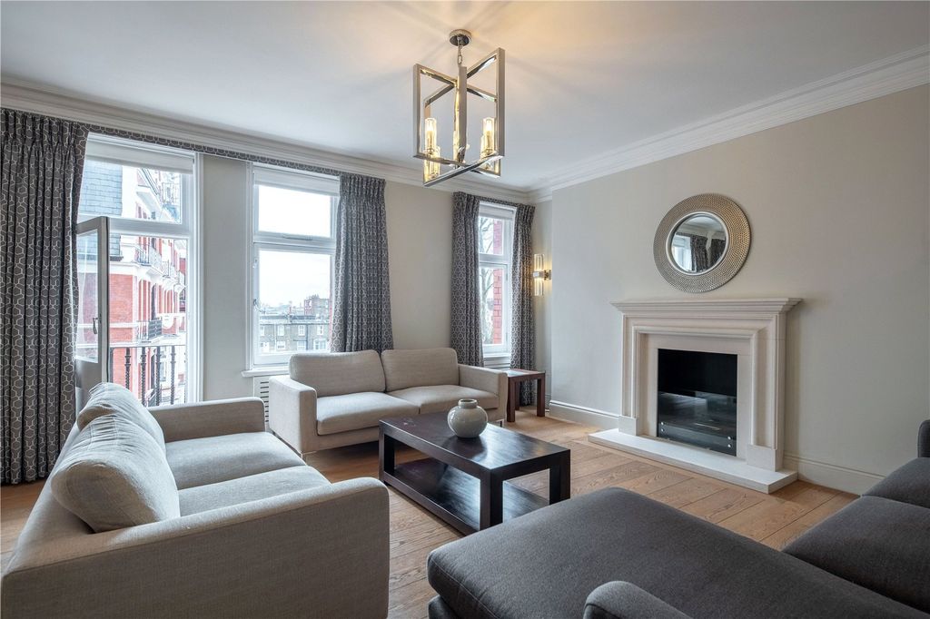 Property photo 3 of 18 Reception Room 2