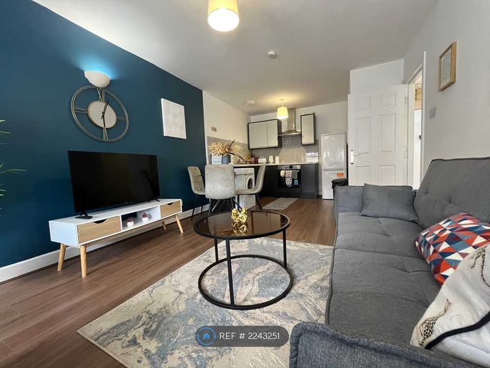 Property photo 1 of 4