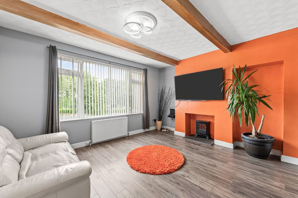 Property photo 2 of 25 4120874