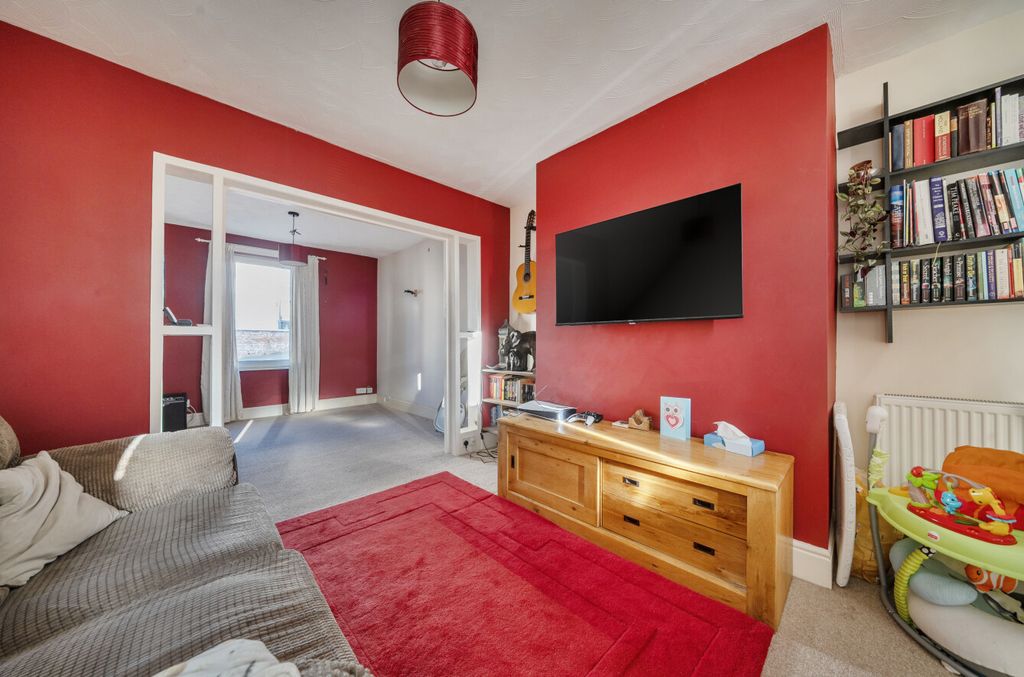 Property photo 2 of 20 1410545-4-69933F7...