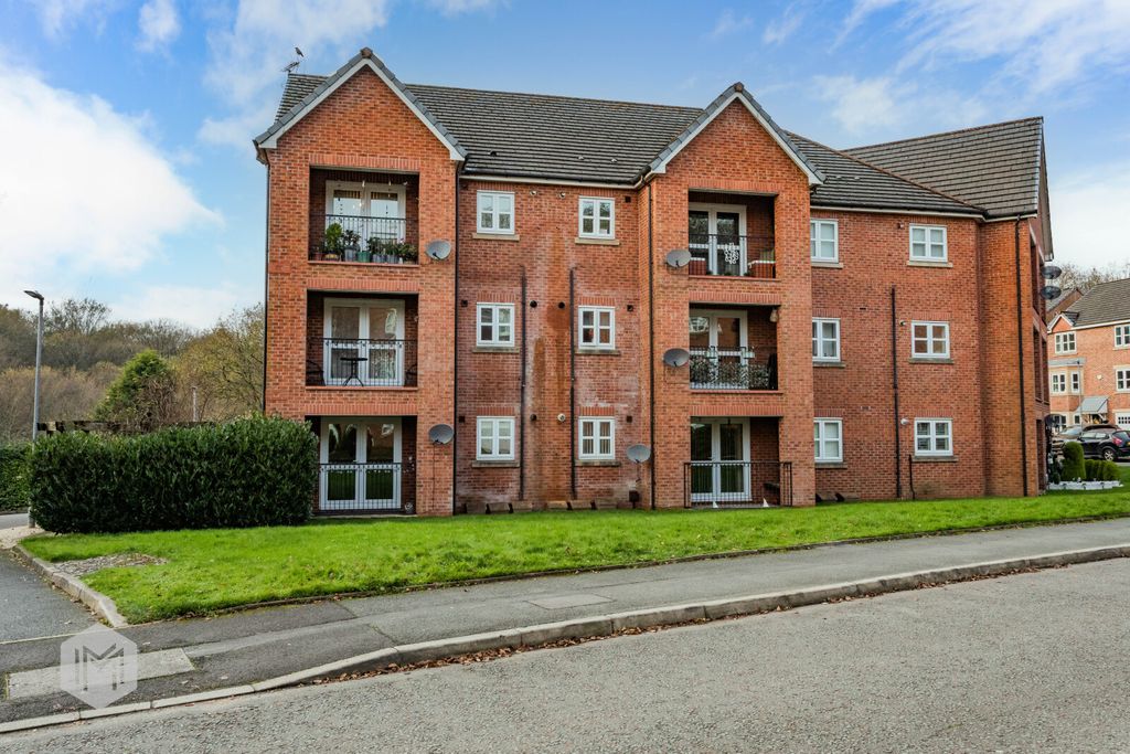 Property photo 1 of 17 Picture No. 03