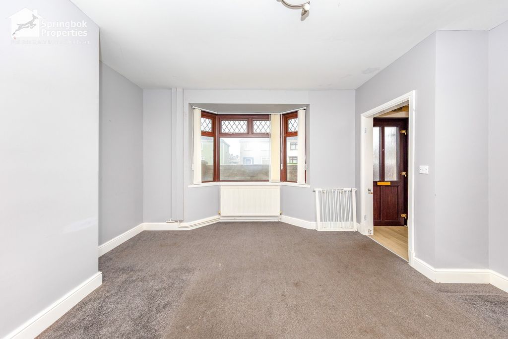 Property photo 2 of 18 Image 1