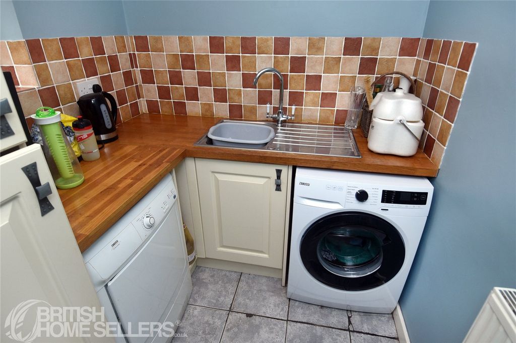 Property photo 3 of 15 Picture No. 17