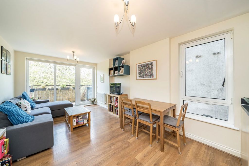 Property photo 2 of 7