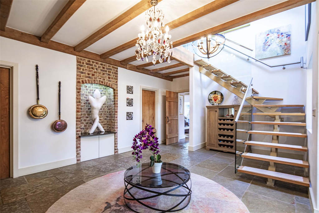 Property photo 3 of 30