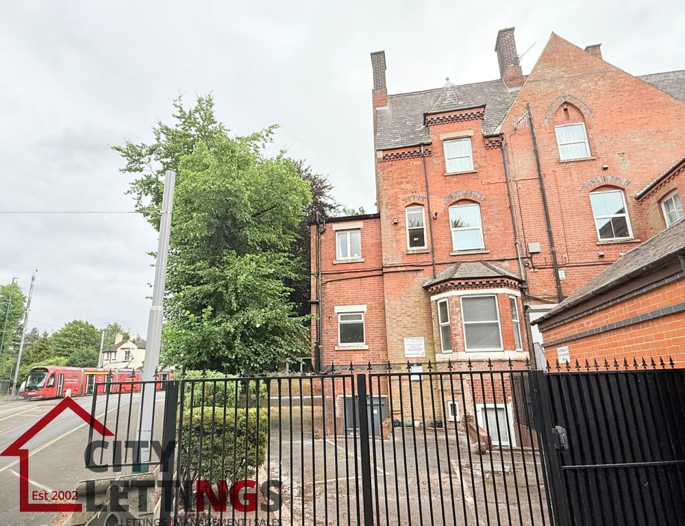 Property photo 1 of 12