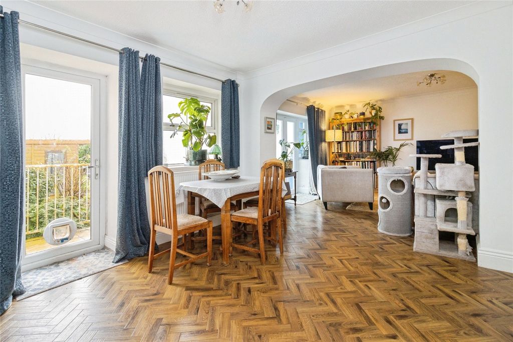 Property photo 3 of 29 Picture No. 26