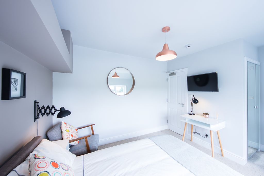 Property photo 3 of 21