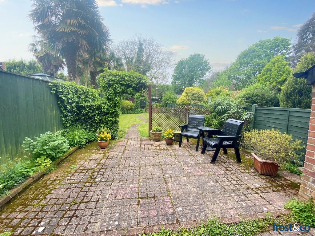 Property photo 2 of 14 Garden