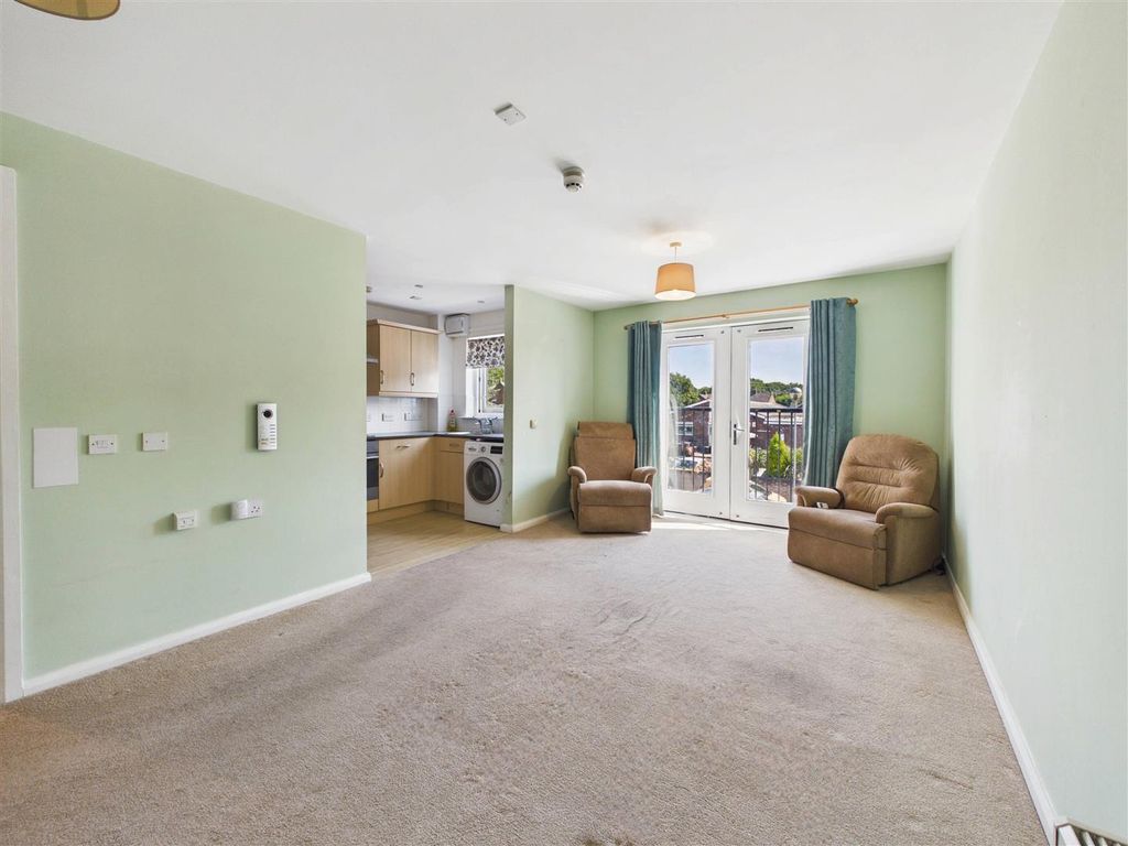 Property photo 3 of 14 Cam05476G0-Pr0278-Still002.Jpg