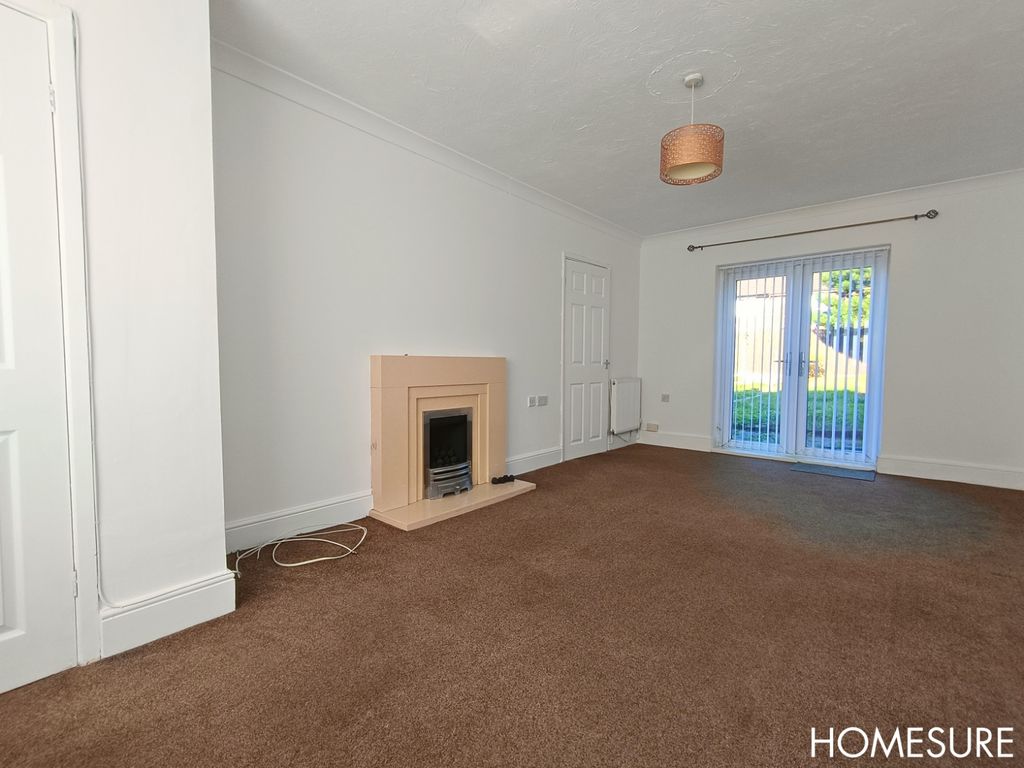 Property photo 1 of 9 Living Room