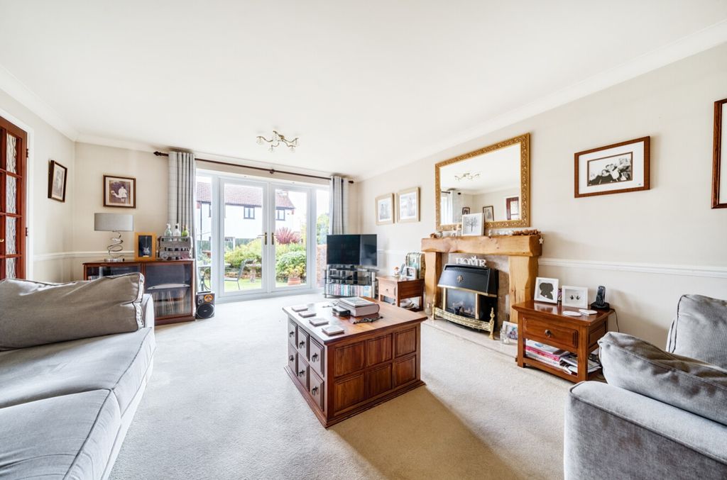 Property photo 2 of 17 1177803 (2)