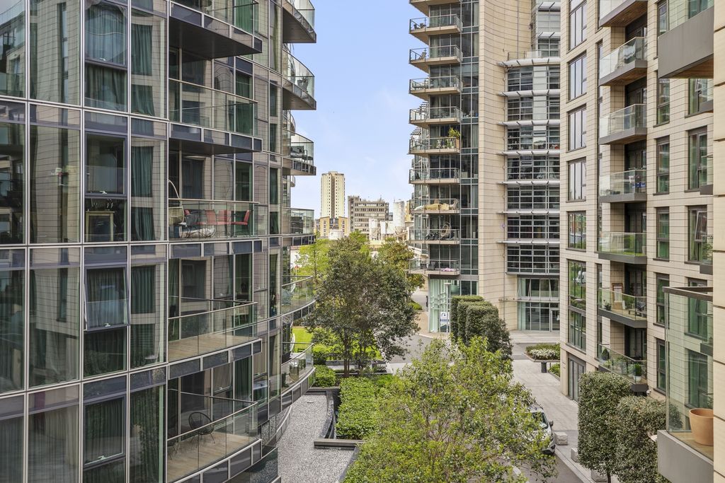 Property photo 2 of 15 Photo 6