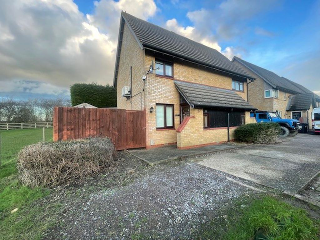 Property photo 1 of 8 Photo 9