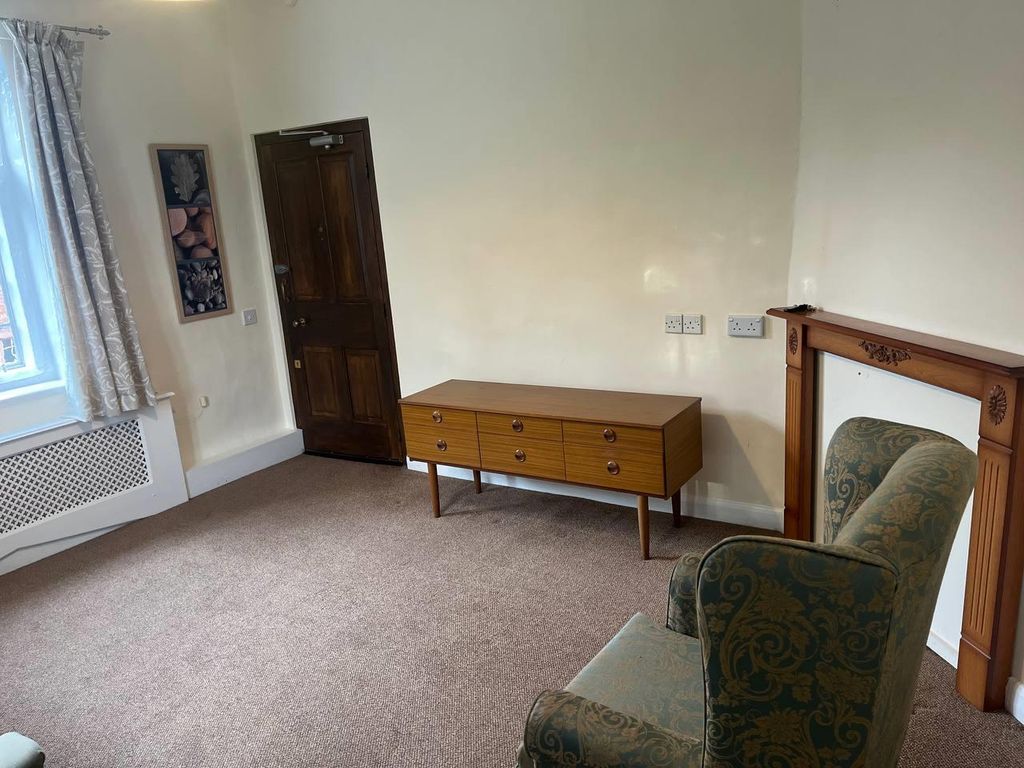 Property photo 3 of 10 Ada5Def1-De05-426E-B1A0-B233E04Aed03.Jpg