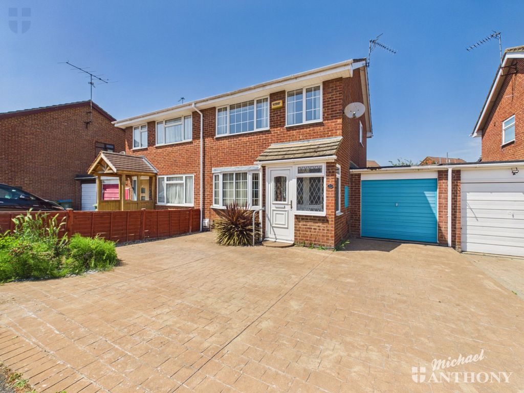 Property photo 1 of 13 Cam03852G0-Pr0675-Still016