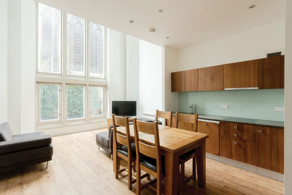 Property photo 1 of 11 Photo 2