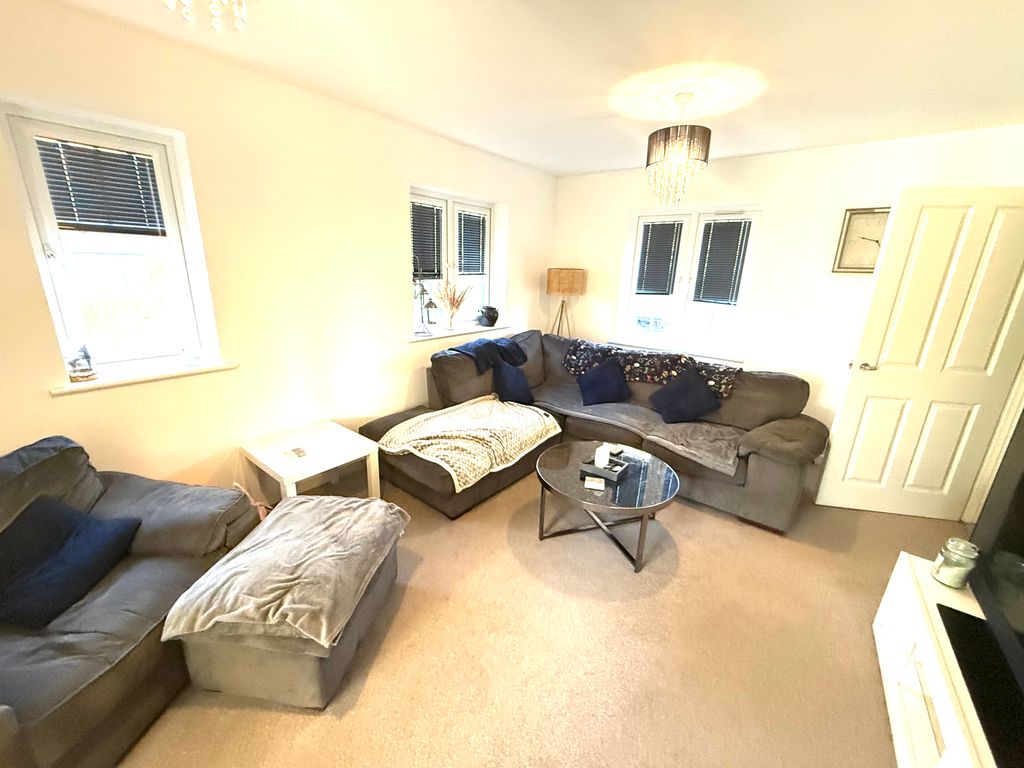 Property photo 3 of 15 Img_8732