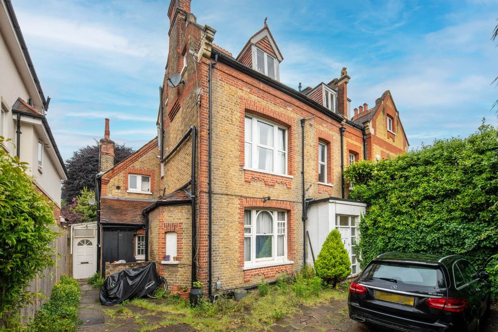 Property photo 1 of 5