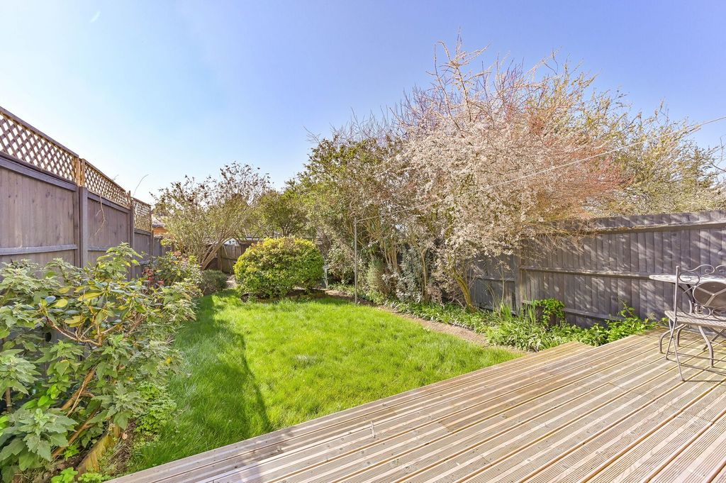 Property photo 3 of 9