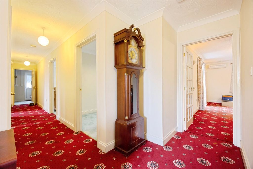 Property photo 2 of 28 Picture No. 30
