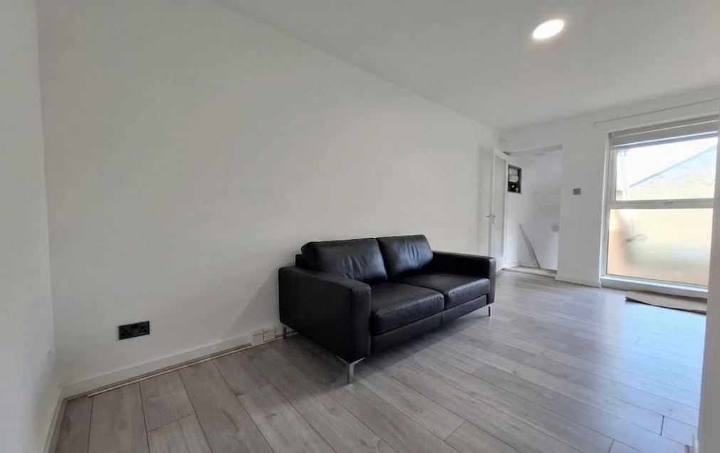 Property photo 2 of 4