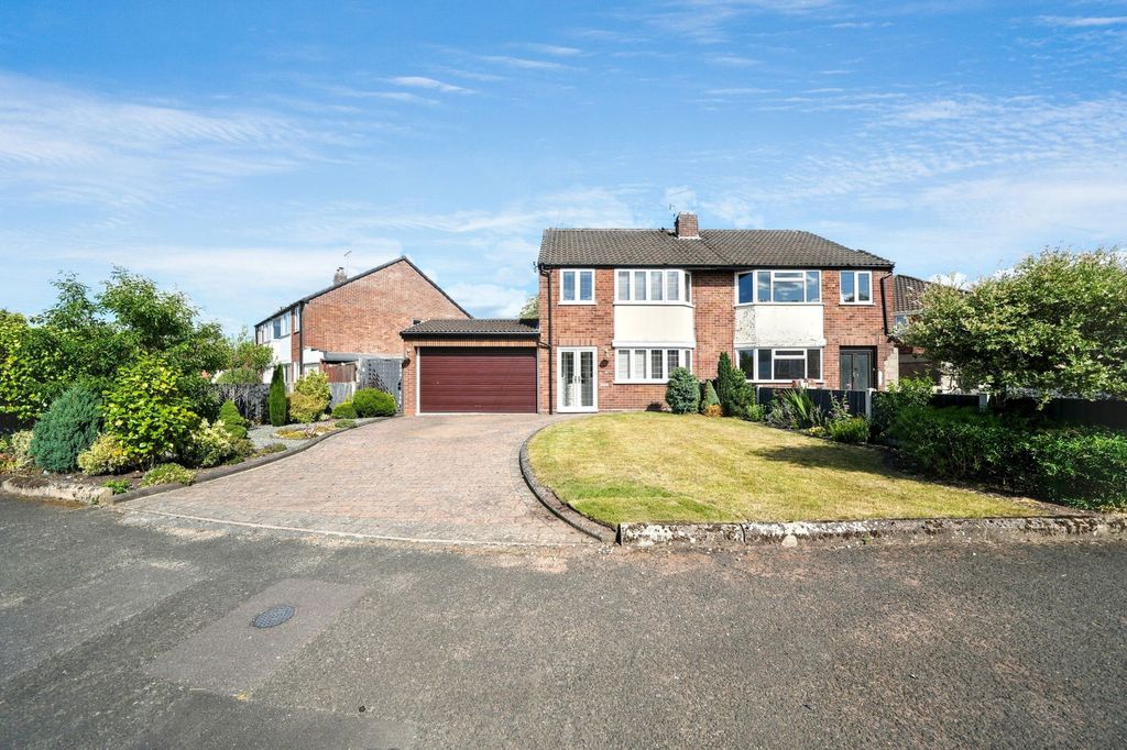 Property photo 1 of 24
