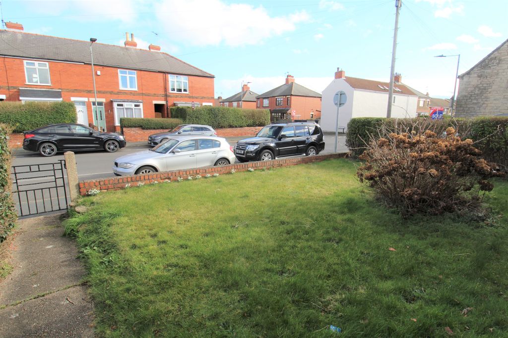 Property photo 2 of 9