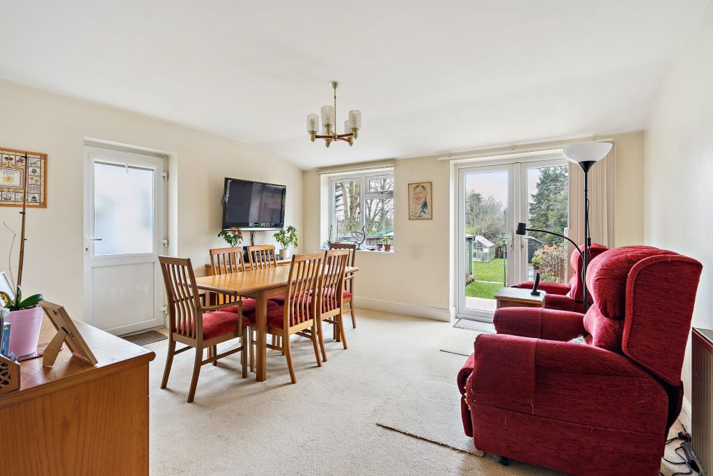 Property photo 3 of 21